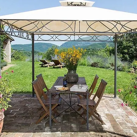 Διαμέρισμα In Sleeps 4 Includes Swimming Pool 6