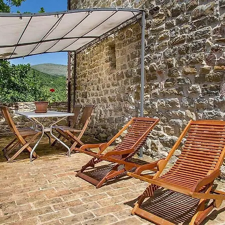In Sleeps 4 Includes Swimming Pool 6 Appartement Galera