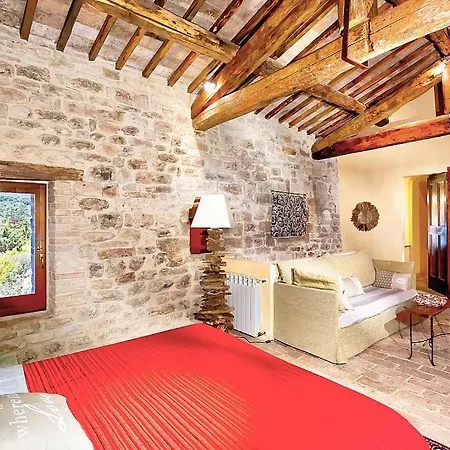 In Sleeps 4 Includes Swimming Pool 6 Galera